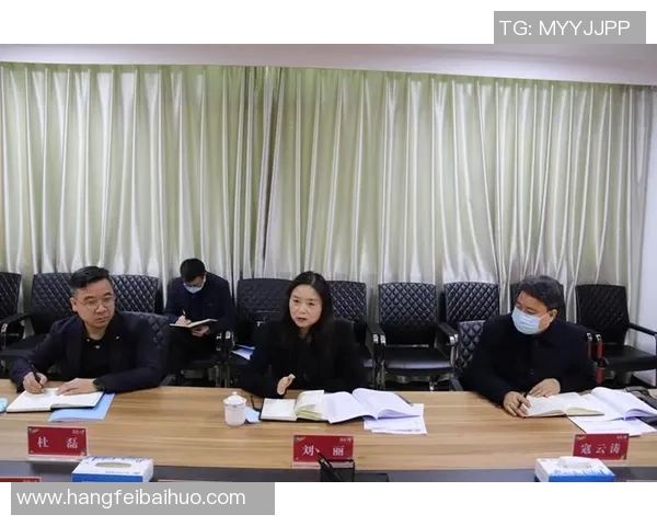 刘丽独家揭秘：深入解析足球技巧与战术心得分享