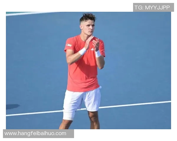 海伦芬主场迎战乌德勒尔期待精彩对决双方争夺积分势必激烈 海伦芬主场迎战乌德勒尔期待精彩对决双方争夺积分势必激烈