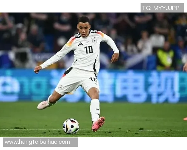 穆西亚拉:年轻天才如何引领足球新时代的崛起与挑战 穆西亚拉:年轻天才如何引领足球新时代的崛起与挑战