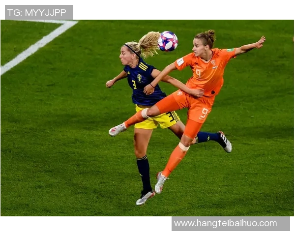 美国女足与法国女足激战正酣谁能在国际赛场上笑到最后